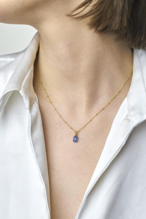 Łańcuszek z niebieskim chalcedonem